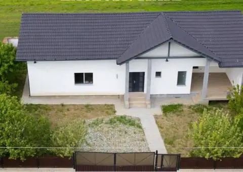 Vanzare casa noua in Metes - Ampoita