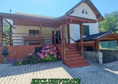 Casa noua de vanzare in Berghin - Straja cu 7500 mp teren - 1/7