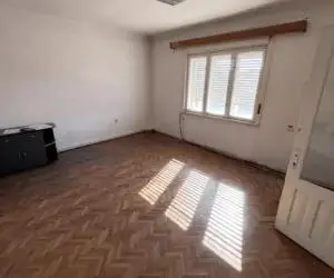 Casa de vanzare in Teius - Centru