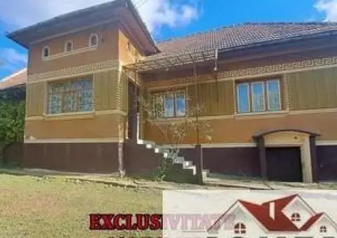 Casa de vanzare in Ghirbom - Berghin