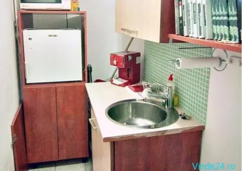 Unirii Calarasilor-Hala Traian  vila apt.pt.firme 260 Euro - 4/6