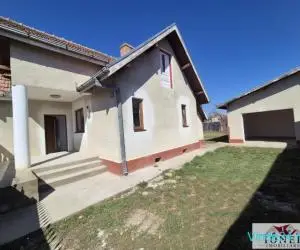 Casa de vanzare in Teius