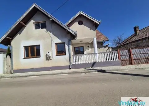 Casa de vanzare in Teius - 10/10