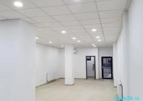 Spatiu comercial parter de inchiriat - 73 mp - 600 €/lună - Showroom Bloc DC5, Ramnicu Valcea - 3/10