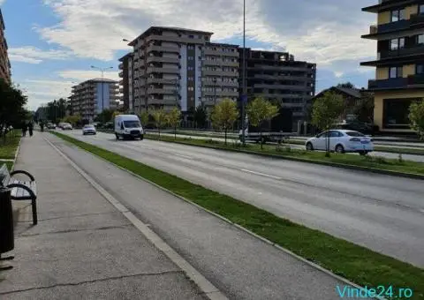 Spatiu comercial parter de inchiriat - 73 mp - 600 €/lună - Showroom Bloc DC5, Ramnicu Valcea - 10/10