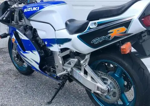 PIESE suzuki gsxr 750 / ulei / lichid - 4/8