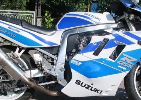 PIESE suzuki gsxr 750 / ulei / lichid - 5/8