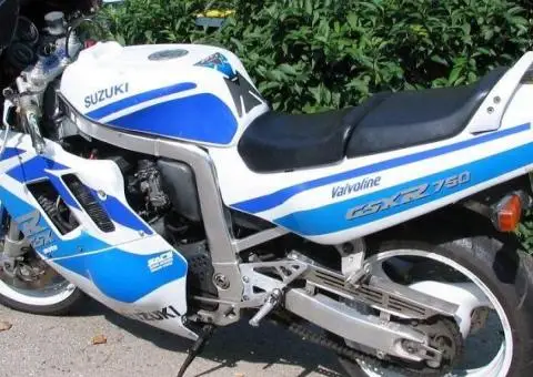 PIESE suzuki gsxr 750 / ulei / lichid - 6/8