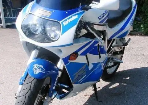 PIESE suzuki gsxr 750 / ulei / lichid - 7/8