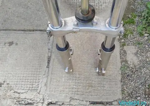 FURCA / JAMBE suzuki gsxr 600 SRAD - 8/8