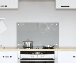 Contrablat bucătărie gri deschis 70x40x0.6 cm sticlă securizată
