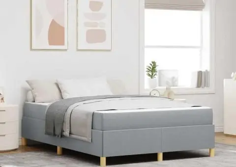 Pat cu arcuri Gri deschis și alb și gri deschis 140 x 190 cm - 1/5